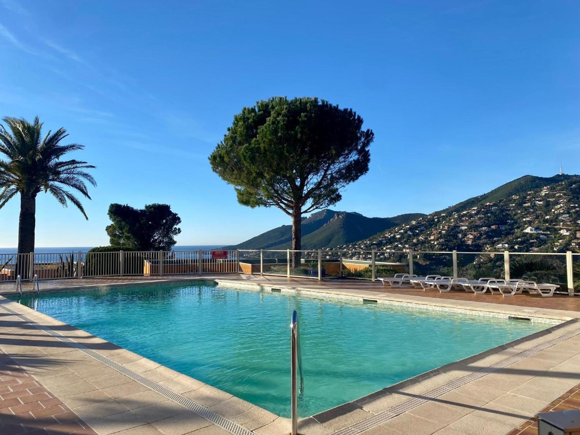 Vue Mer Et Jardin Théoule-sur-Mer Eksteriør billede